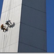 75 personas escalaron hasta la cima del Obelisco porteño