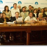 UAC: legisladores y comuneros en plan de lucha