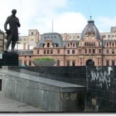 Un monumento, la Red Social, y el aval de Macri