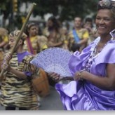 500 tambores africanos tronaron en el barrio de Monserrat